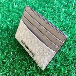 Michael Kors Jet Set Travel Large Card Holder